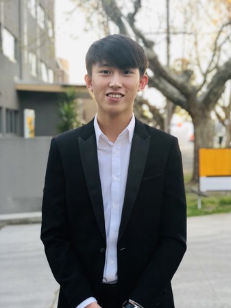 Ding Zhou Chia