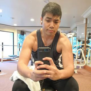 Qisti Zahairi